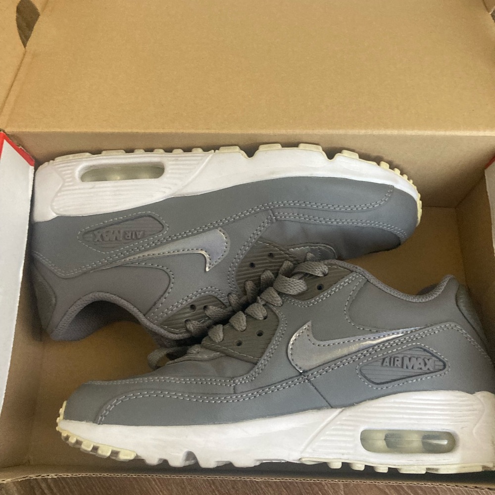 Iridescent Nike air Max